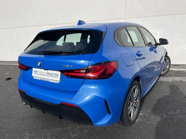 BMW Serie 1 116d color Azul. Año 2024. 85KW(116CV). Diésel. En concesionario Novomóvil Oleiros de Coruña