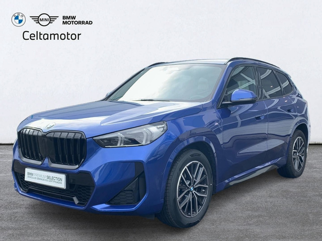 BMW X1 xDrive20d color Azul. Año 2024. 120KW(163CV). Diésel. En concesionario Celtamotor Lalín de Pontevedra