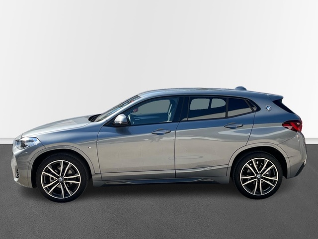 BMW X2 sDrive16d color Gris. Año 2024. 85KW(116CV). Diésel. En concesionario Murcia Premium S.L. AV DEL ROCIO de Murcia