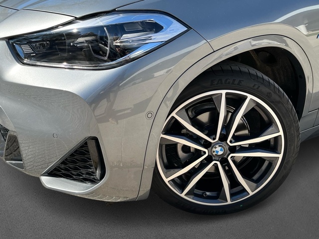 BMW X2 sDrive16d color Gris. Año 2024. 85KW(116CV). Diésel. En concesionario Murcia Premium S.L. AV DEL ROCIO de Murcia