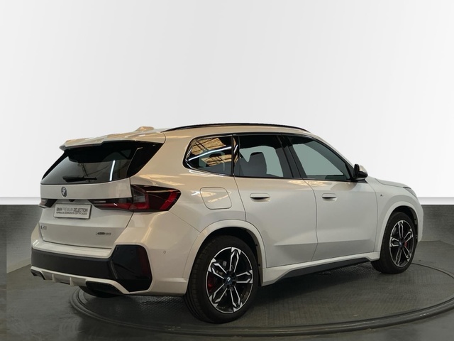 BMW iX1 xDrive30 color Blanco. Año 2024. 230KW(313CV). Eléctrico. En concesionario Proa Premium Palma de Illes Balears