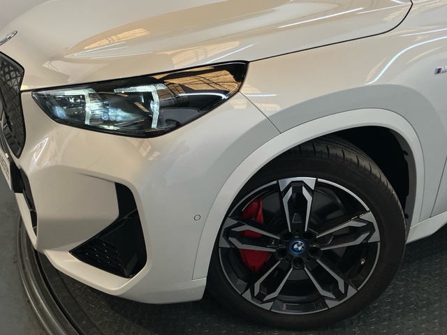 BMW iX1 xDrive30 color Blanco. Año 2024. 230KW(313CV). Eléctrico. En concesionario Proa Premium Palma de Illes Balears