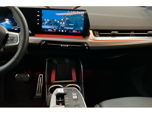 BMW iX1 xDrive30 color Negro. Año 2024. 230KW(313CV). Eléctrico. En concesionario Proa Premium Palma de Baleares