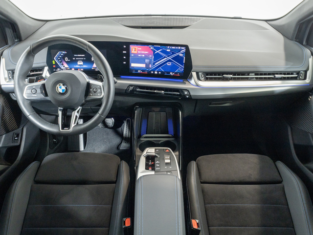 BMW Serie 2 218d Active Tourer color Blanco. Año 2024. 110KW(150CV). Diésel. En concesionario Oliva Motor Girona de Girona
