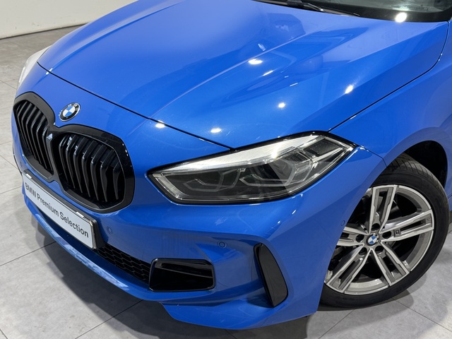 BMW Serie 1 116d color Azul. Año 2024. 85KW(116CV). Diésel. En concesionario Motor Munich Cadi - Manresa - VO de Barcelona
