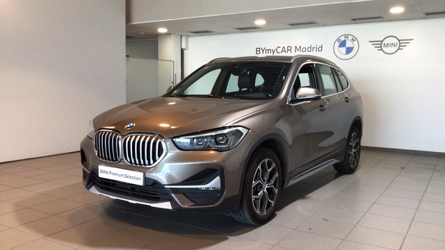 BMW X1 sDrive18d color Beige. Año 2020. 110KW(150CV). Diésel. En concesionario BYmyCAR Madrid - Alcalá de Madrid