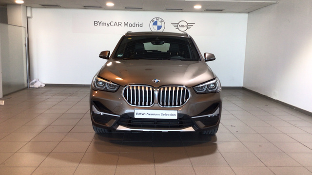 BMW X1 sDrive18d color Beige. Año 2020. 110KW(150CV). Diésel. En concesionario BYmyCAR Madrid - Alcalá de Madrid