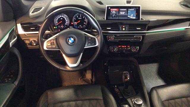 BMW X1 sDrive18d color Beige. Año 2020. 110KW(150CV). Diésel. En concesionario BYmyCAR Madrid - Alcalá de Madrid