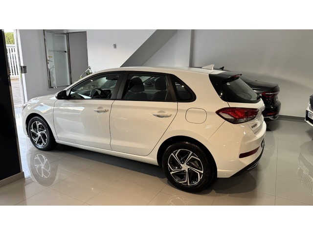 Hyundai i30 1.0 TGDI 48V Klass 88 kW (120 CV)