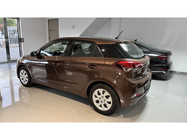 Hyundai i20 1.2 MPI Essence 62 kW (84 CV)