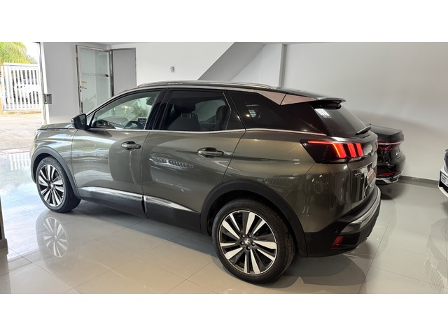 Peugeot 3008 BlueHDI 180 S&S GT EAT8 132 kW (180 CV)