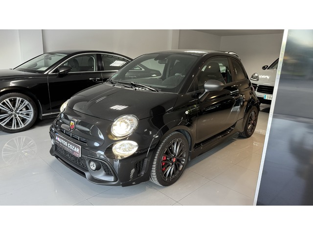 Abarth 500 1.4 16v T-Jet 595 Competizione 132 kW (180 CV)