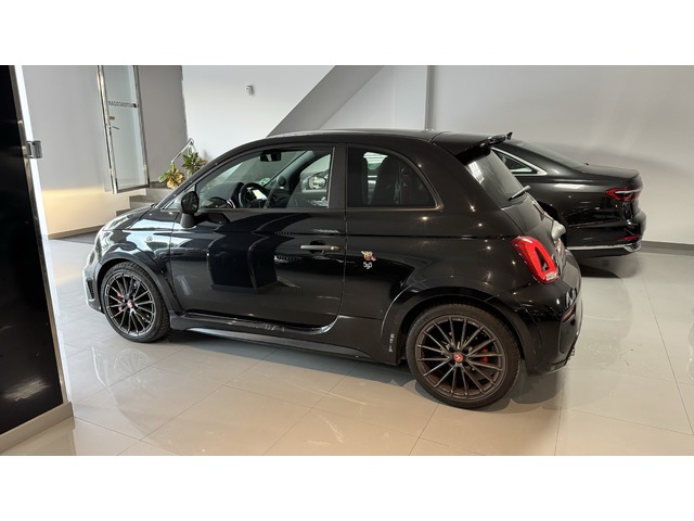 Abarth 500 1.4 16v T-Jet 595 Competizione 132 kW (180 CV)