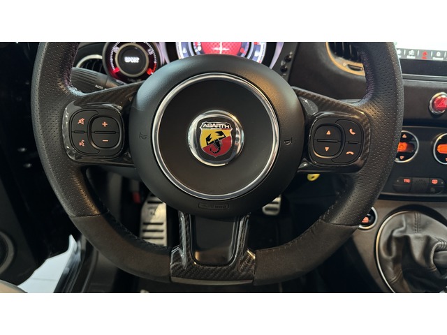 Abarth 500 1.4 16v T-Jet 595 Competizione 132 kW (180 CV)