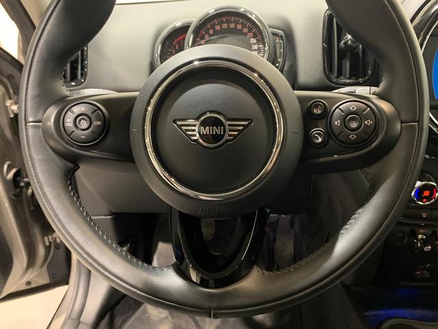 fotoG 13 del MINI MINI Countryman Cooper 100 kW (136 CV) 136cv Gasolina del 2019 en Barcelona