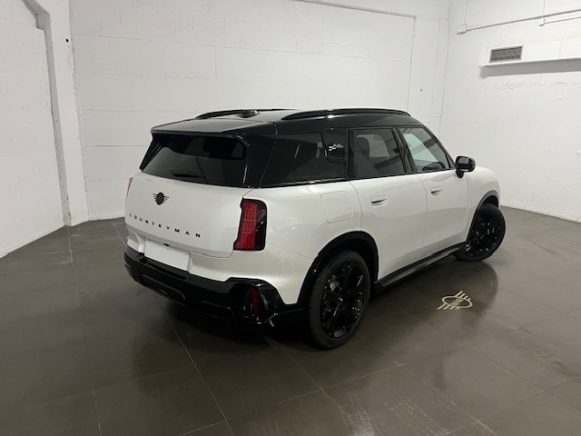 fotoG 3 del MINI MINI Countryman C 125 kW (170 CV) 170cv Gasolina del 2024 en Coruña