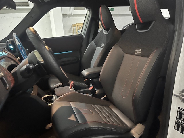 fotoG 9 del MINI MINI Countryman C 125 kW (170 CV) 170cv Gasolina del 2024 en Coruña