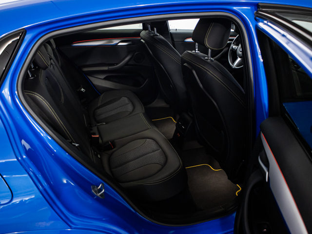 BMW X2 sDrive16d color Azul. Año 2024. 85KW(116CV). Diésel. En concesionario BMW Fuenteolid Valladolid de Valladolid