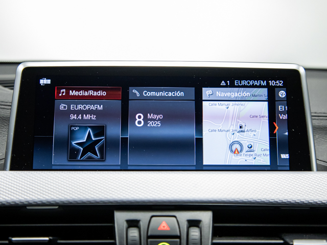 BMW X2 sDrive16d color Azul. Año 2024. 85KW(116CV). Diésel. En concesionario BMW Fuenteolid Valladolid de Valladolid