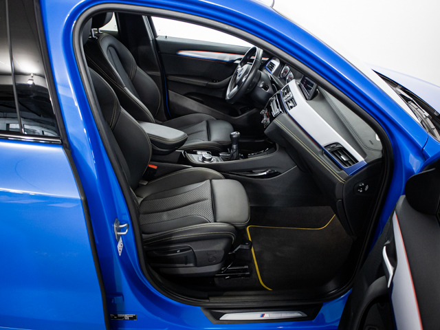 BMW X2 sDrive16d color Azul. Año 2024. 85KW(116CV). Diésel. En concesionario BMW Fuenteolid Valladolid de Valladolid