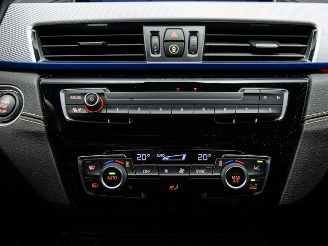 BMW X2 sDrive16d color Azul. Año 2024. 85KW(116CV). Diésel. En concesionario BMW Fuenteolid Valladolid de Valladolid