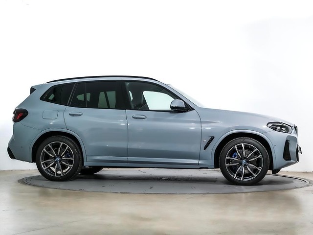 BMW X3 xDrive30e color Gris. Año 2024. 215KW(292CV). Híbrido Electro/Gasolina. En concesionario Oliva Motor Girona de Girona