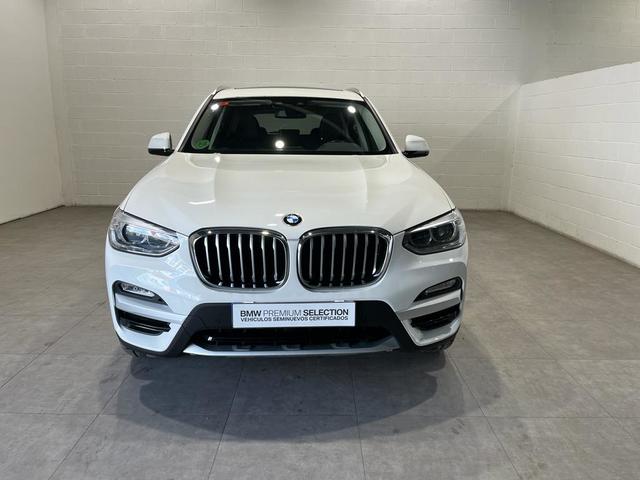 BMW X3 xDrive20d color Blanco. Año 2018. 140KW(190CV). Diésel. En concesionario Motor Munich - Terrassa - VO de Barcelona