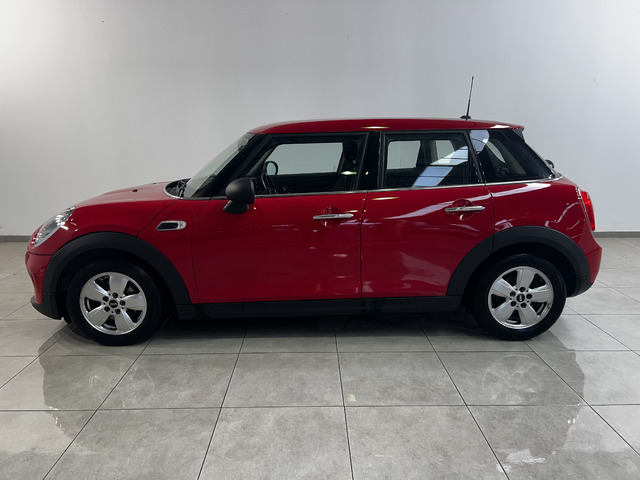 fotoG 2 del MINI MINI 5 Puertas One 75 kW (102 CV) 102cv Gasolina del 2017 en Huelva