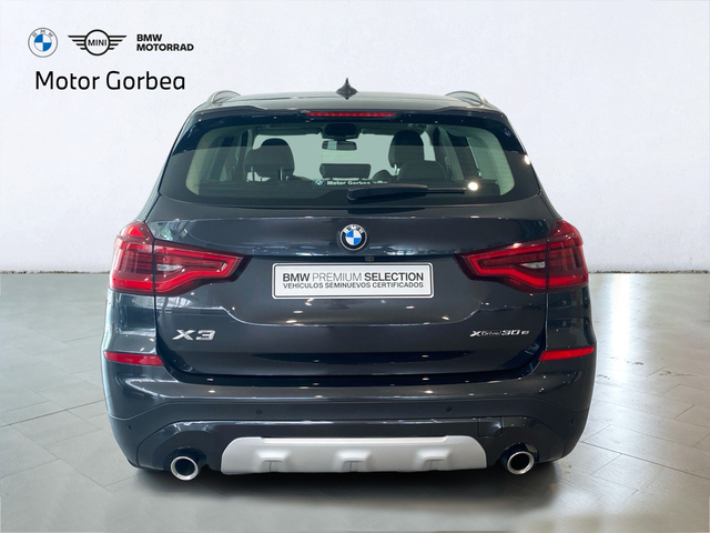 BMW X3 xDrive30e color Gris. Año 2020. 215KW(292CV). Híbrido Electro/Gasolina. En concesionario Motor Gorbea de Álava