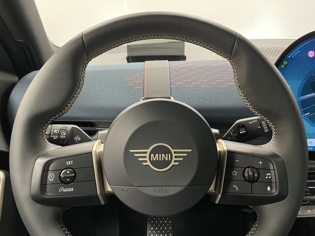 fotoG 11 del MINI MINI Aceman SE 160 kW (218 CV) 218cv Eléctrico del 2024 en Castellón