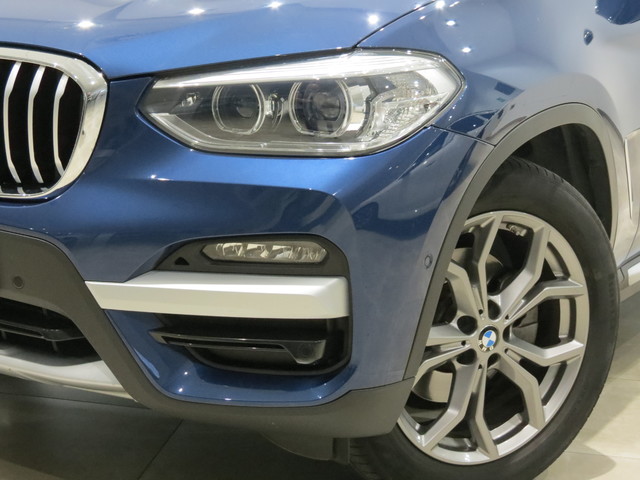 BMW X3 xDrive20d color Azul. Año 2020. 140KW(190CV). Diésel. En concesionario GANDIA Automoviles Fersan, S.A. de Valencia