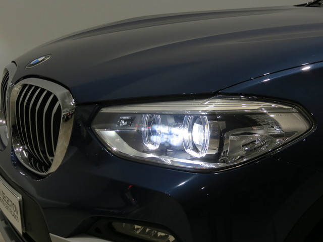 BMW X3 xDrive20d color Azul. Año 2020. 140KW(190CV). Diésel. En concesionario GANDIA Automoviles Fersan, S.A. de Valencia