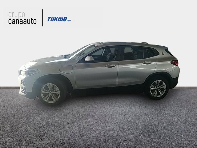 BMW X2 xDrive25e color Gris Plata. Año 2020. 162KW(220CV). Híbrido Electro/Gasolina. En concesionario LAS CHAFIRAS de Sta. C. Tenerife