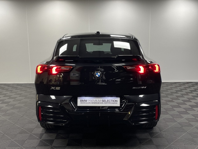 BMW X2 sDrive18d color Negro. Año 2024. 110KW(150CV). Diésel. En concesionario Maberauto de Castellón