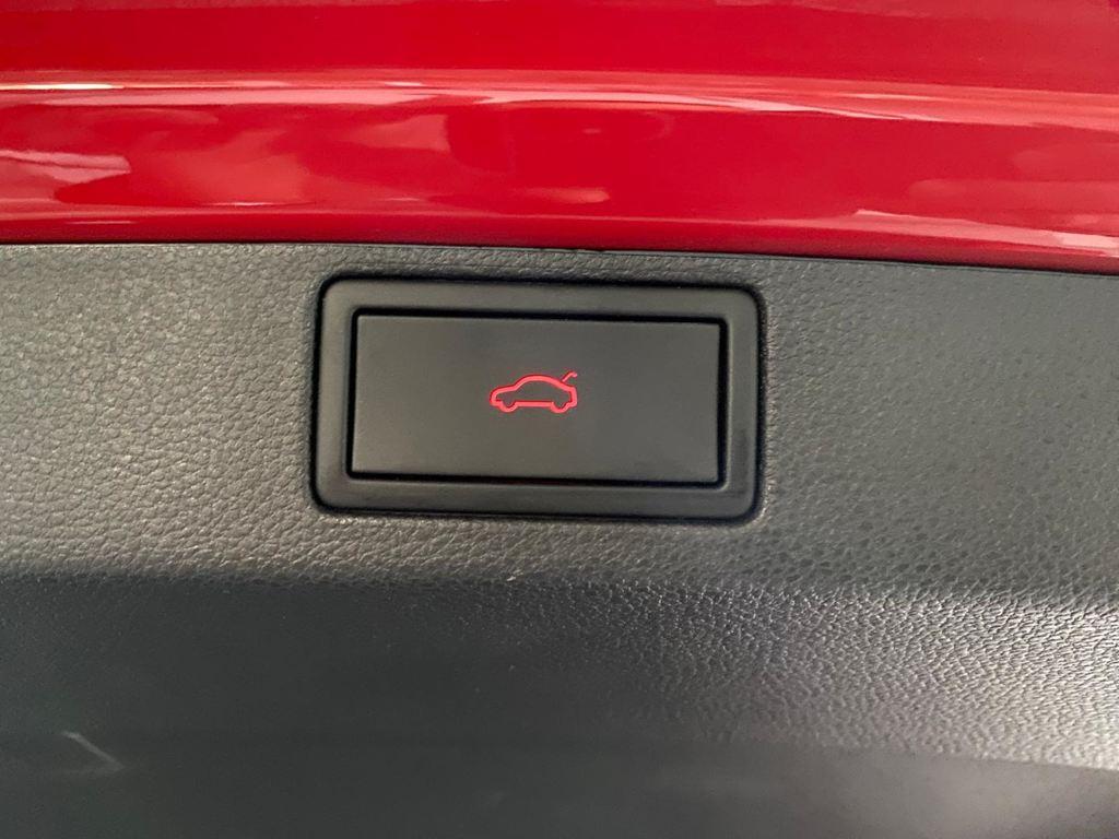 Design 1.0 TSI DSG 85 kW (115 CV)