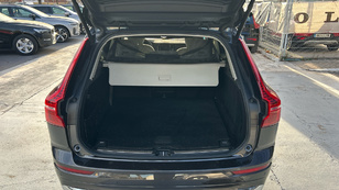 Volvo XC60 T6 Recharge Core AWD Auto 257 kW (350 CV) - 10 Volvo XC60 T6 Ocasión 257 KW (350CV) - 10