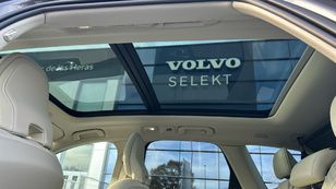 Volvo XC60 T6 Recharge Core AWD Auto 257 kW (350 CV) - 22 Volvo XC60 T6 Ocasión 257 KW (350CV) - 22