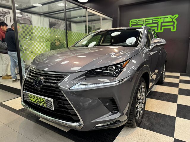 Lexus NX 300h Executive Navigation 4WD 145 kW (197 CV)