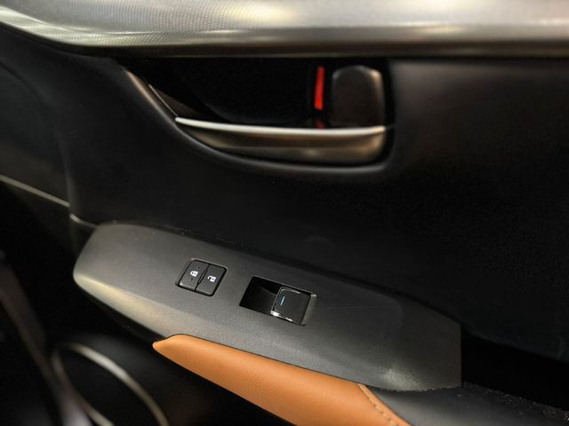 Lexus NX 300h Executive Navigation 4WD 145 kW (197 CV)