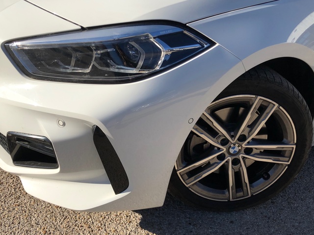 BMW Serie 1 118d color Blanco. Año 2020. 110KW(150CV). Diésel. En concesionario Auto Premier, S.A. - ALCALÁ DE HENARES de Madrid
