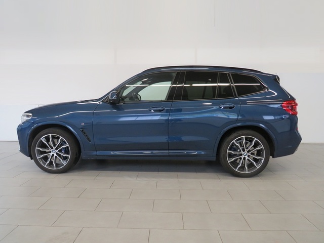 BMW X3 xDrive30d color Azul. Año 2021. 210KW(286CV). Diésel. En concesionario Lugauto S.A. de Lugo