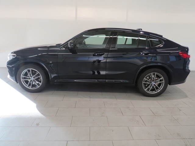 BMW X4 xDrive20d color Negro. Año 2019. 140KW(190CV). Diésel. En concesionario Lugauto S.A. de Lugo