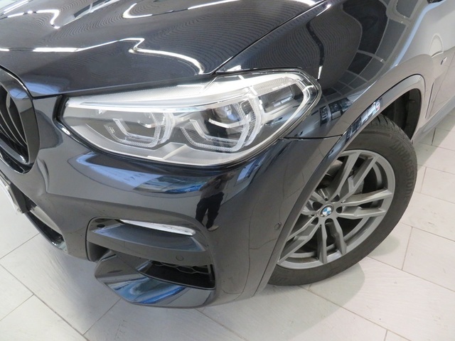 BMW X4 xDrive20d color Negro. Año 2019. 140KW(190CV). Diésel. En concesionario Lugauto S.A. de Lugo