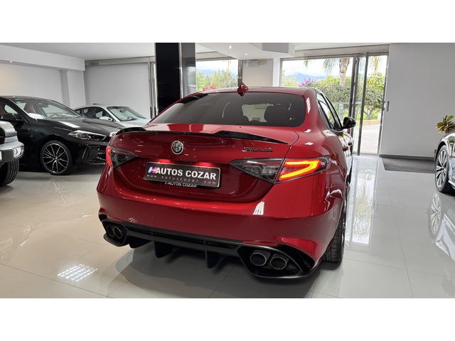 Alfa Romeo Giulia 2.9T V6 Quadrifoglio AT 375 kW (510 CV)