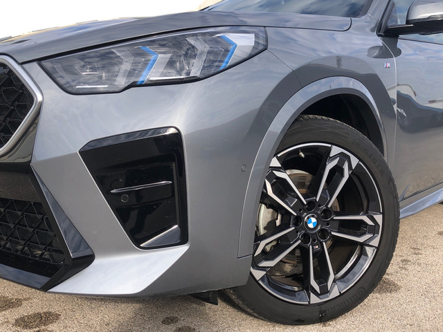 BMW X2 sDrive18d color Gris. Año 2024. 110KW(150CV). Diésel. En concesionario Vehinter Getafe de Madrid