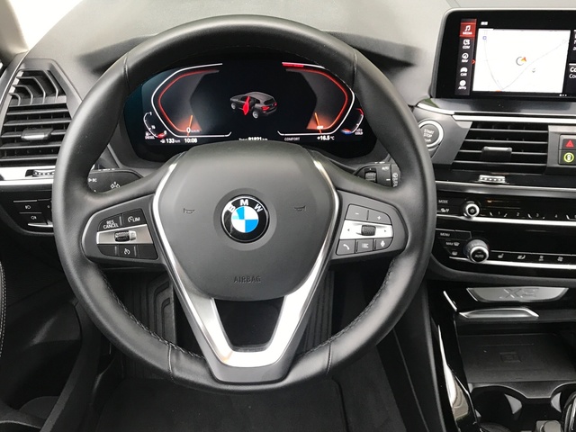 BMW X3 xDrive20d color Gris Plata. Año 2021. 140KW(190CV). Diésel. En concesionario Celtamotor Vigo de Pontevedra