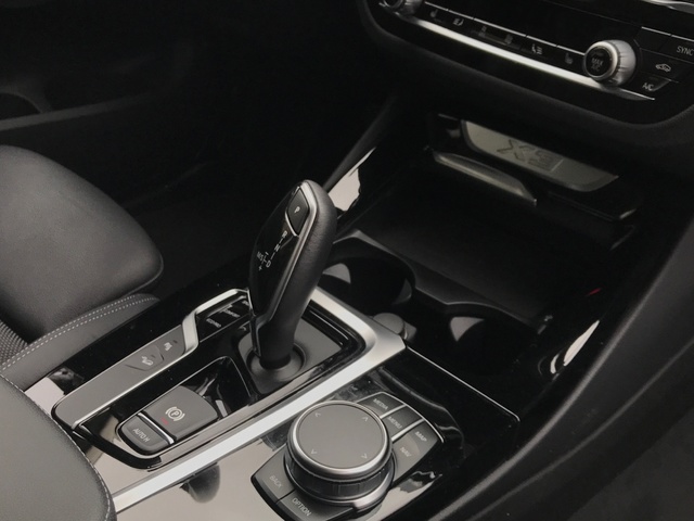 BMW X3 xDrive20d color Gris Plata. Año 2021. 140KW(190CV). Diésel. En concesionario Celtamotor Vigo de Pontevedra