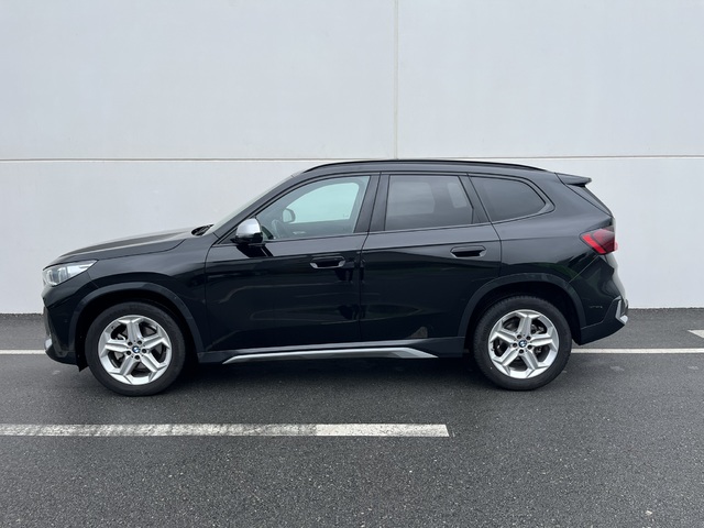 BMW X1 sDrive18d color Negro. Año 2024. 110KW(150CV). Diésel. En concesionario Novomóvil Oleiros de Coruña