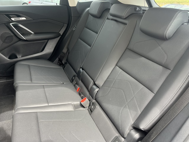 BMW X1 sDrive18d color Negro. Año 2024. 110KW(150CV). Diésel. En concesionario Novomóvil Oleiros de Coruña