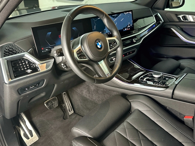 BMW X5 xDrive30d color Gris. Año 2024. 219KW(298CV). Diésel. En concesionario Triocar Gijón (Bmw y Mini) de Asturias